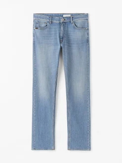 Des Slim-Straight Jeans