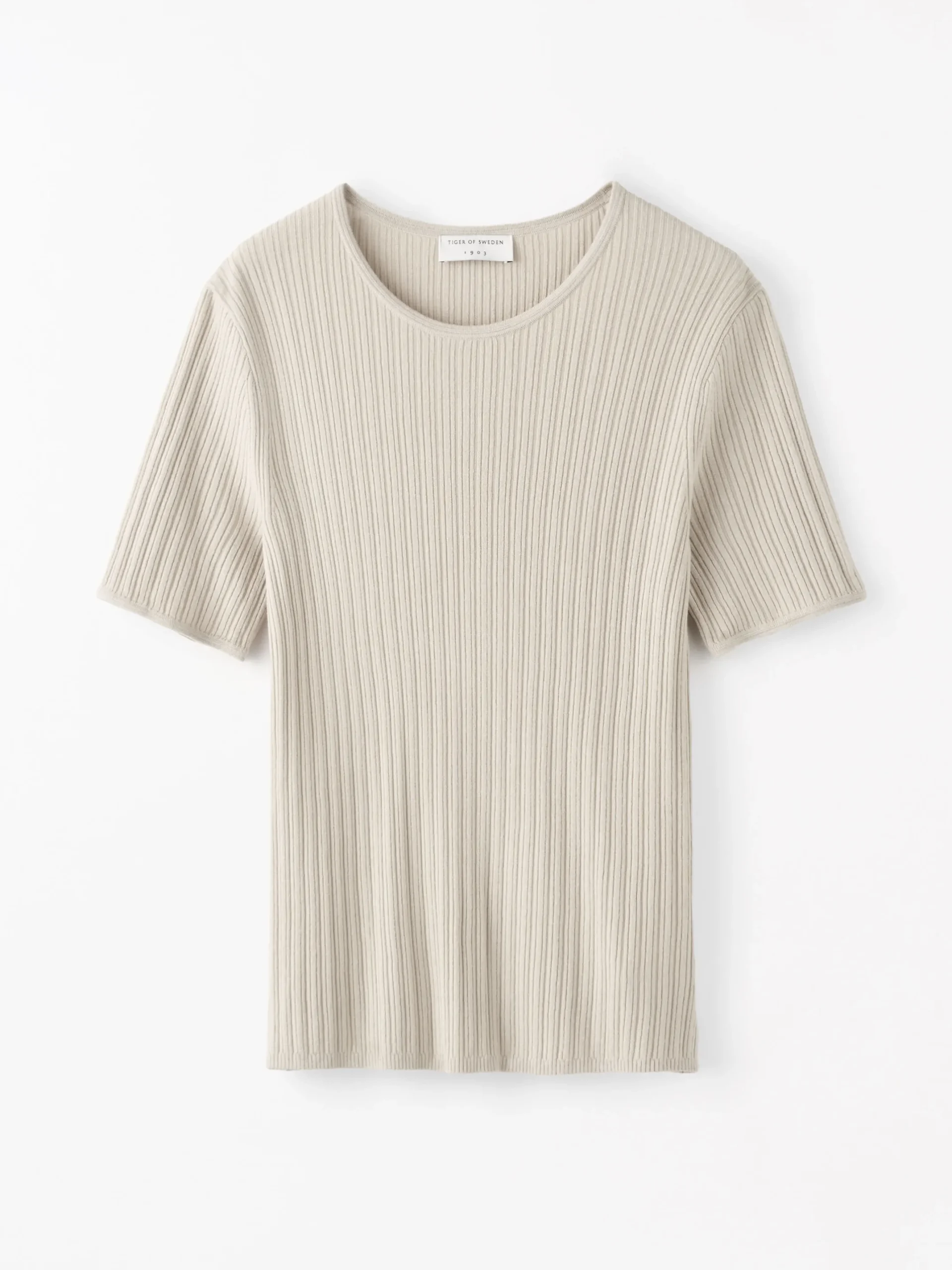 Mae Stickad T-Shirt