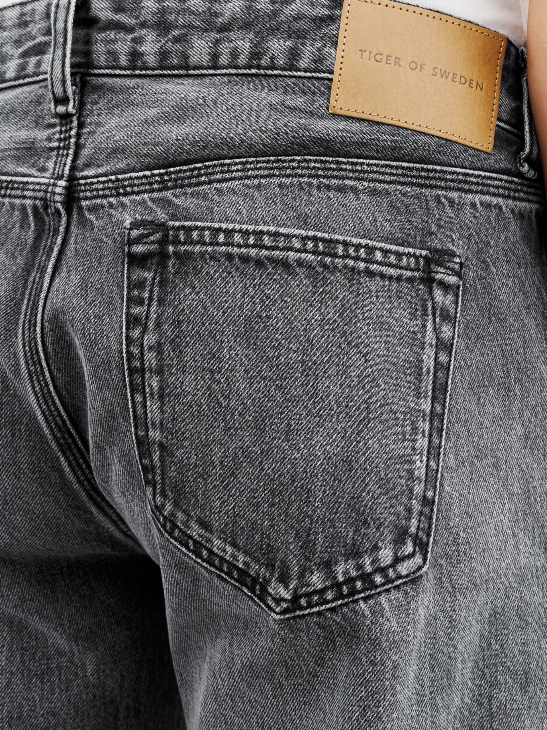 Marty Exterior Regular-Fit Jeans