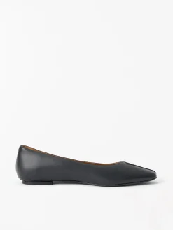 Tripo Chisel Toe Ballerina